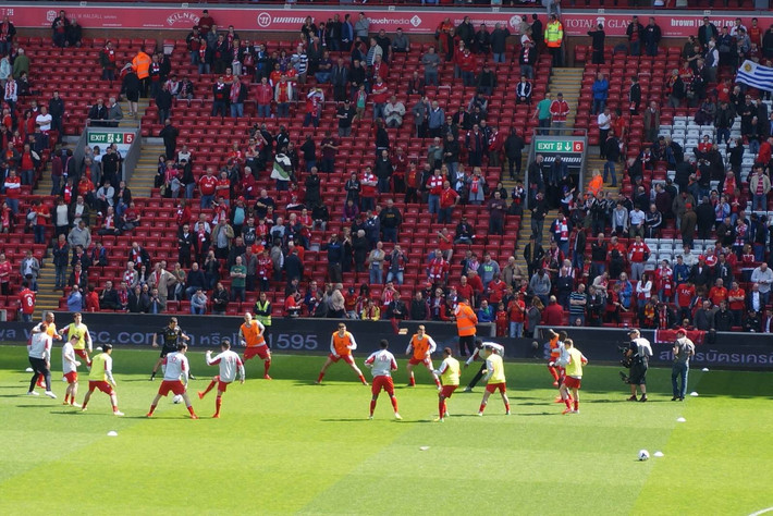 汉堡3-2逆转云达不莱梅，波尔森破门，卢卡-武什科维奇建功