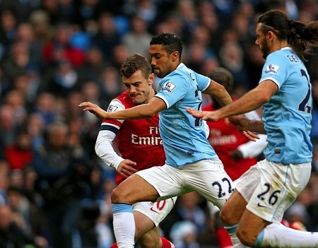 半场战报：莱切2-0都灵，班达建功，拉萨纳-库利巴利破门