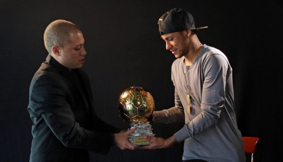 篮球篮网球员接受采访谈季后赛目标