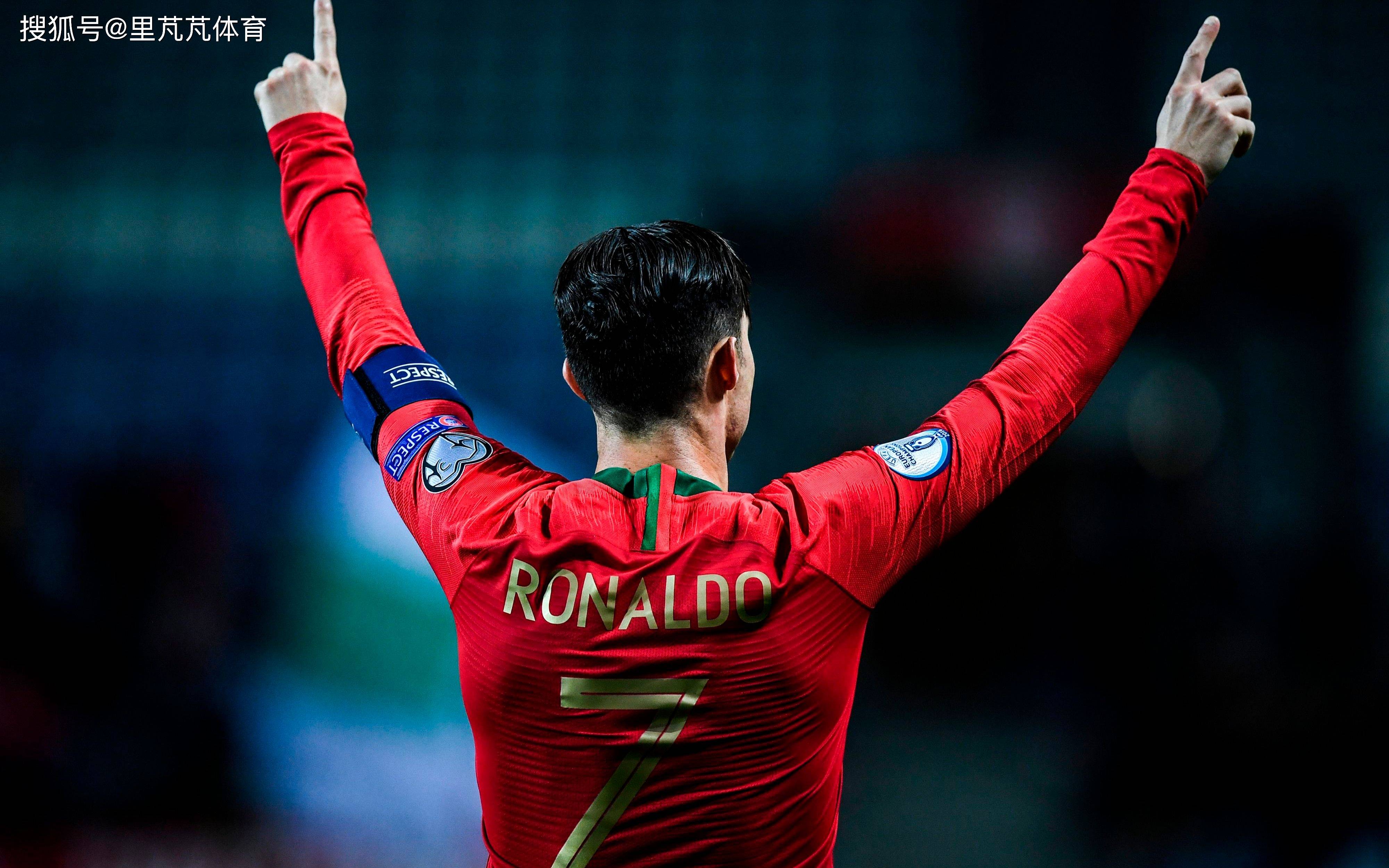 足球欧冠官方公布本赛季最佳阵容候选