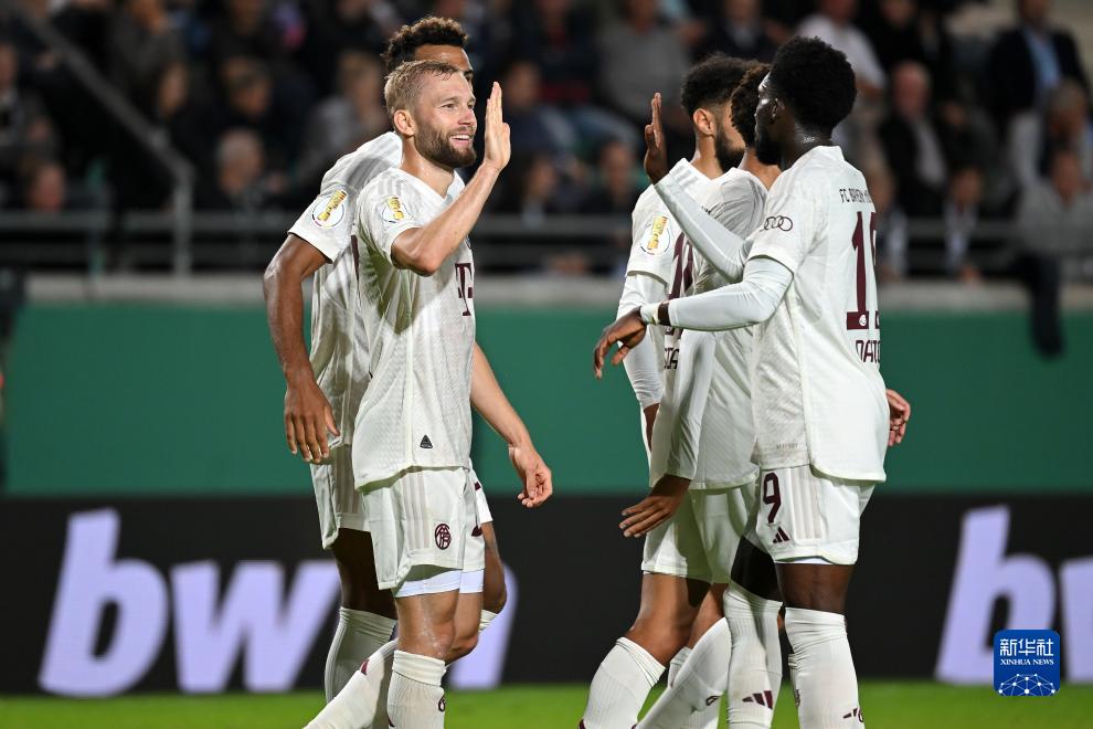 浙江稠州五人得分上双力克新疆，小组第一出线