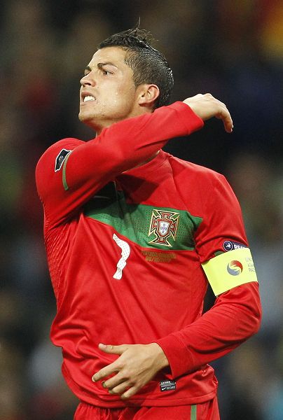 斯基拉：阿森纳正在关注铃木彩艳，有意在下个赛季引进他