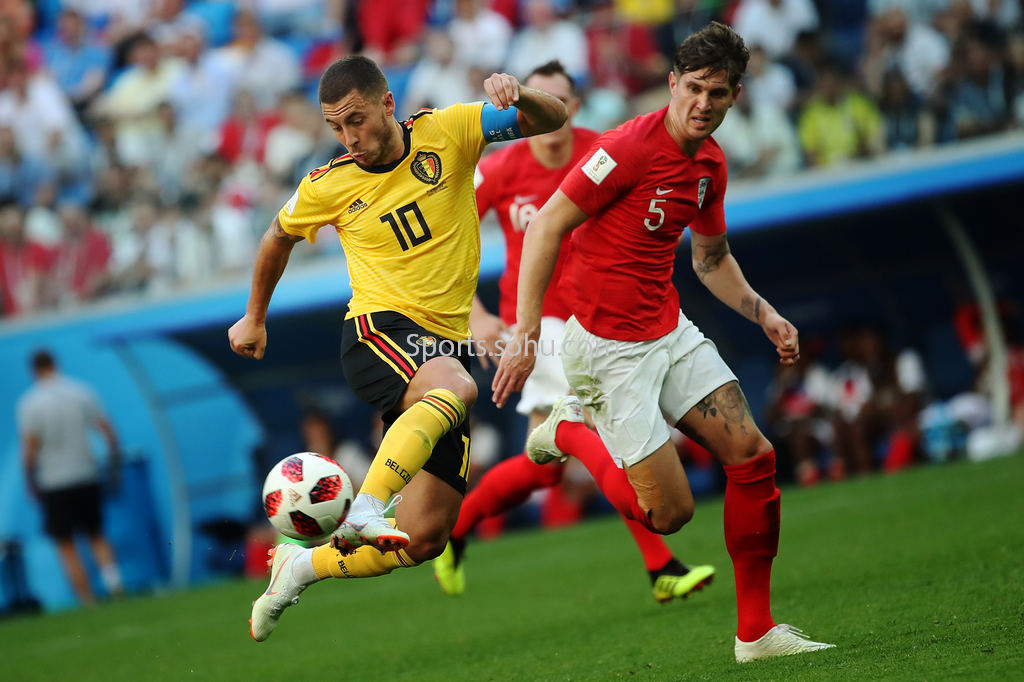 梅西：我们是冠军！感谢阿尔巴和布斯克茨在这段冒险中陪伴我