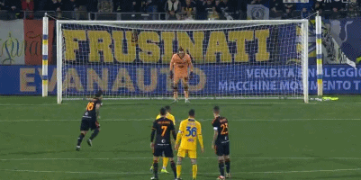 年轻控卫掌控比赛节奏