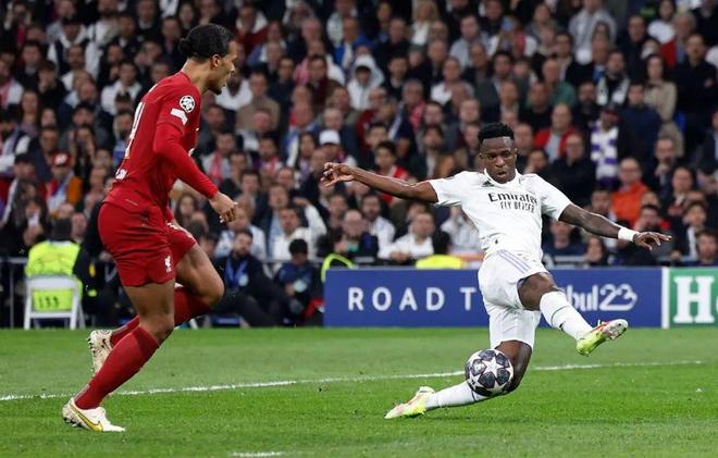 劳塔罗7个自然年意甲进球数上双，成为国米队史第四人