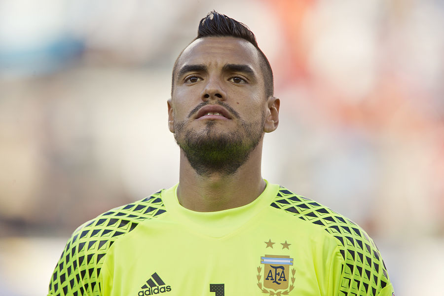 国足大换血！邵佳一破格提拔3大新星， 球迷：比归化球员强多了！