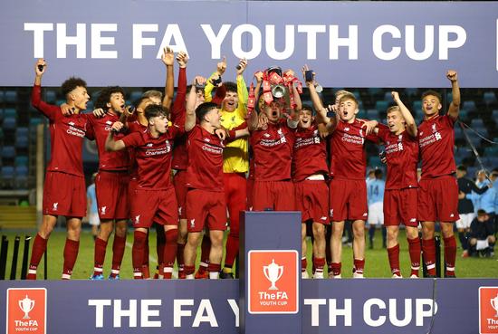 邓卓翔：球员状态并不让人满意，技战术也没有可圈可点的地方