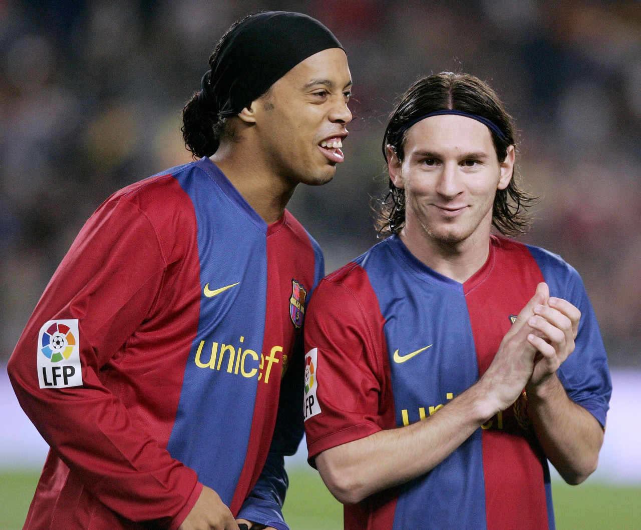 残特奥会游泳比赛现场，教练为何拿着绑着球的长杆，比赛中途还要敲击运动员？这背后是一份无声的默契