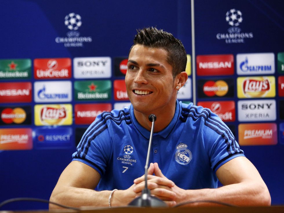 意媒：莱奥缺席米兰合练无缘出战萨索洛，弗法纳有望本轮复出