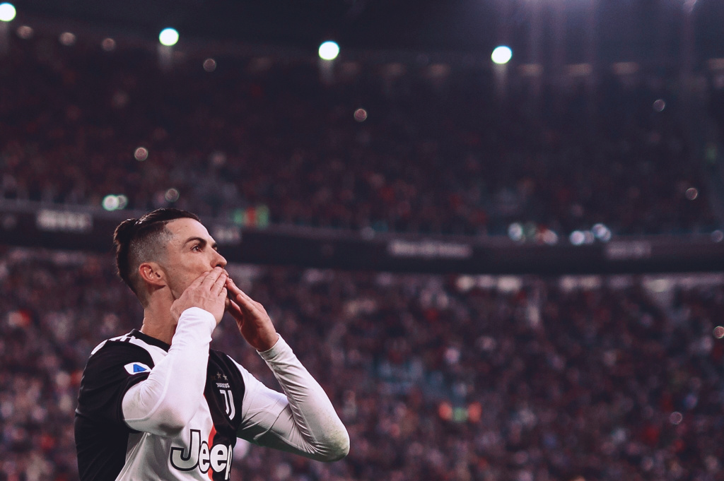 李霄鹏：近两场比赛运气站在我们这边，最重要的还是态度严肃